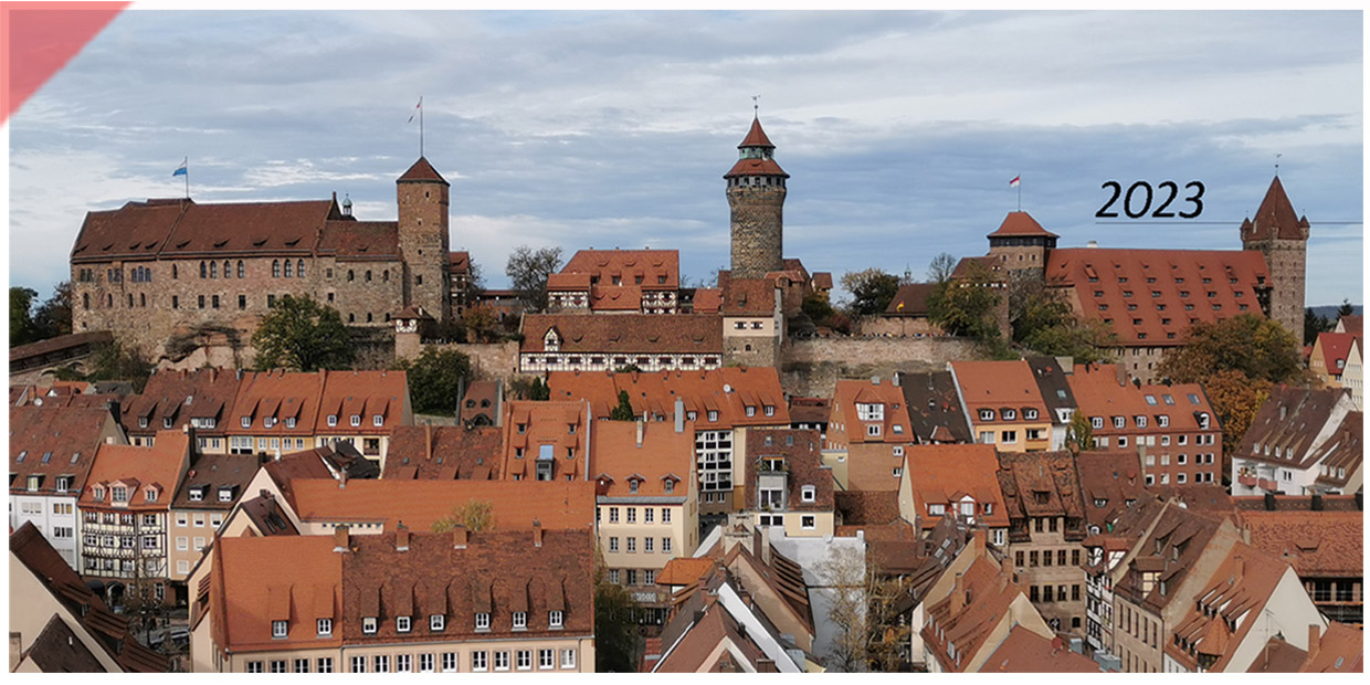 Kaiserburg-Burg-Nuernberg-Baugeschichte-aktuelle-Optik-Panorama-2022-1945-1533-Damals-Jetzt-Vergleich-gekalkte-Mauern-Sinvellturm-Heidenturm